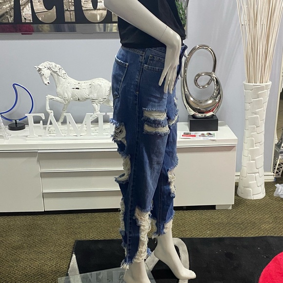 FN Ripped Baggy Mom Jeans - Picture 8 of 10